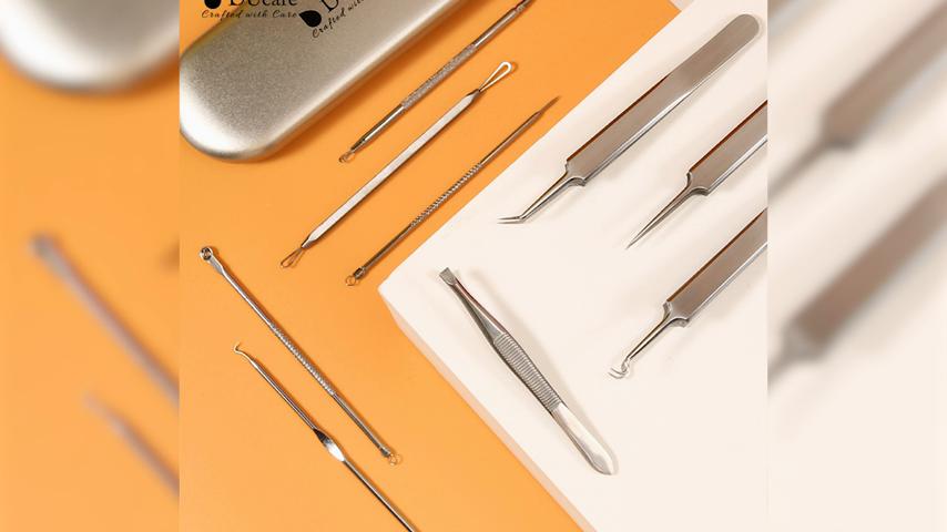 DUcare 9 pezzi kit di rimozione dell'acne per la rimozione di comedoni dell'acne estrattore di comedoni con custodia in metallo per fronte, naso, strumento per la cura della pelle del viso