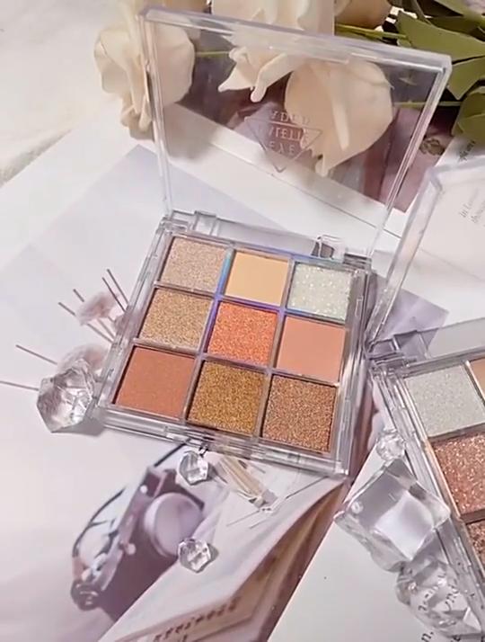 9 Color Matte Shimmer Eyeshadow Palette Butter Toast & Taro Earth Tones Buildable Pigment Long Lasting Makeup