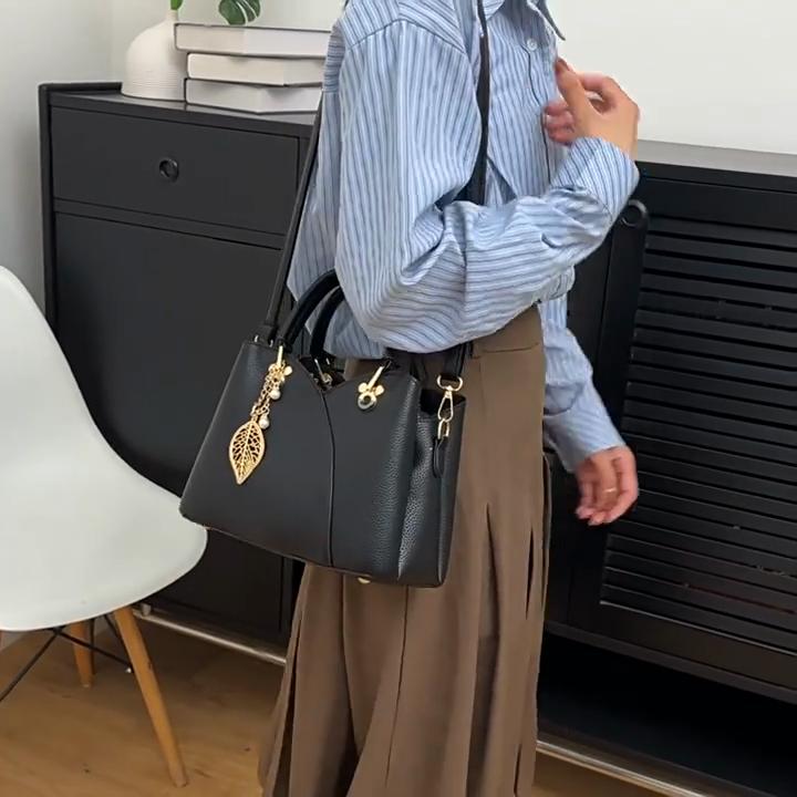 Classic Solid Color Handbag, Textured Elegant Shoulder Bag With Leaf Pendant Decor