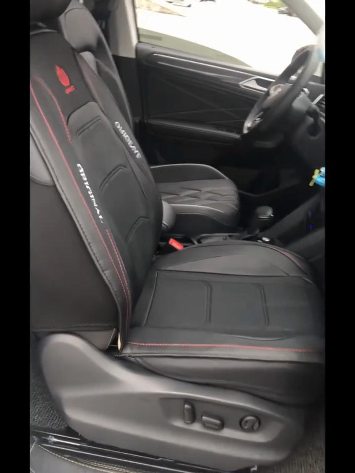 Fundas Universales de Cuero PU para Asientos de Coche - Transpirables Duraderas Impermeables Protección para la Fila Delantera Cómodas Redondas Fáciles de Instalar Adecuadas para la Mayoría de los Vehículos