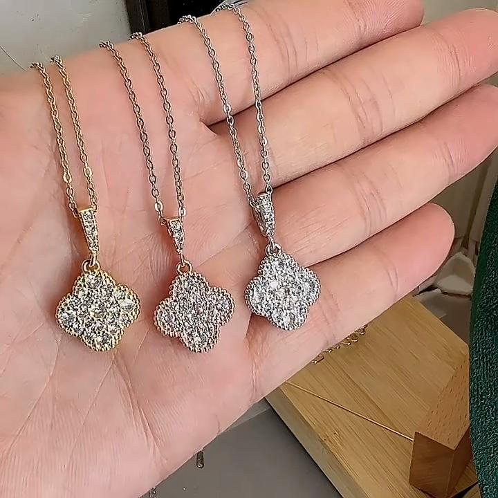 Fashion Luxury Four-Leaf Clover Necklace Women's Flower Pendant Titanium Steel Necklaces Versatile Necklace Jewellery Accessories