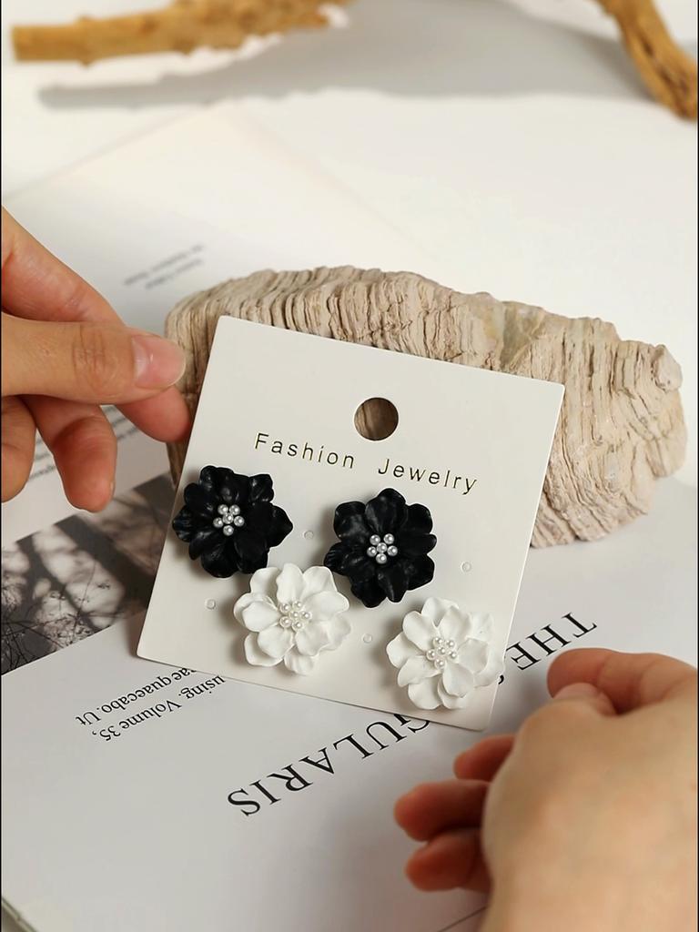 Koreanische Einfache Vielseitig Farbe Solide Kamelie Blume Imitation Perle Stud Ohrringe Schmuck Temperament Frische Frauen Party Bijoux