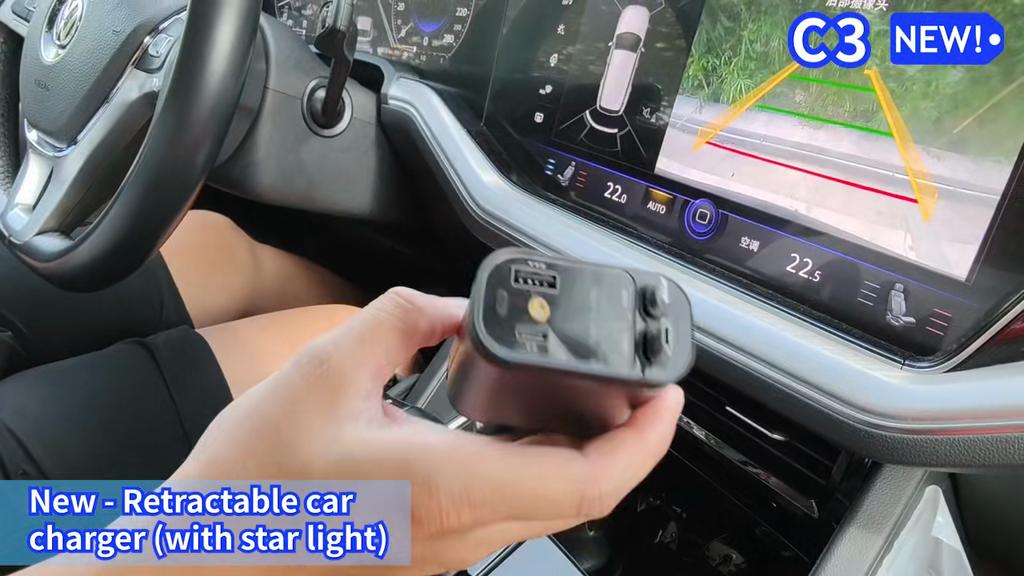 Caricabatteria per auto 4 in 1 120W PD+USB Caricabatterie rapido con 2 cavi retrattili Luce d'atmosfera Luce superiore a stella Adattatore di ricarica rapida per telefoni IOS Android