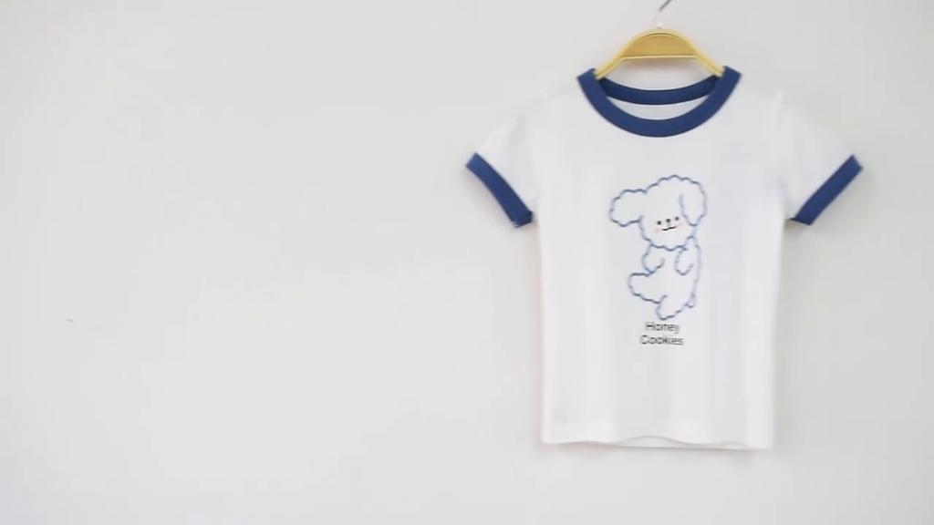 Vestiti per bambini della maglietta a maniche corte del fumetto delle ragazze di moda