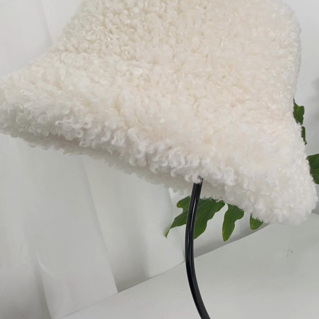 Women's Winter Faux Shearling Bucket Hat, Thickened Windproof Fluffy Fisherman Cap, Warm Cozy Outdoor Hat for Fall Winter