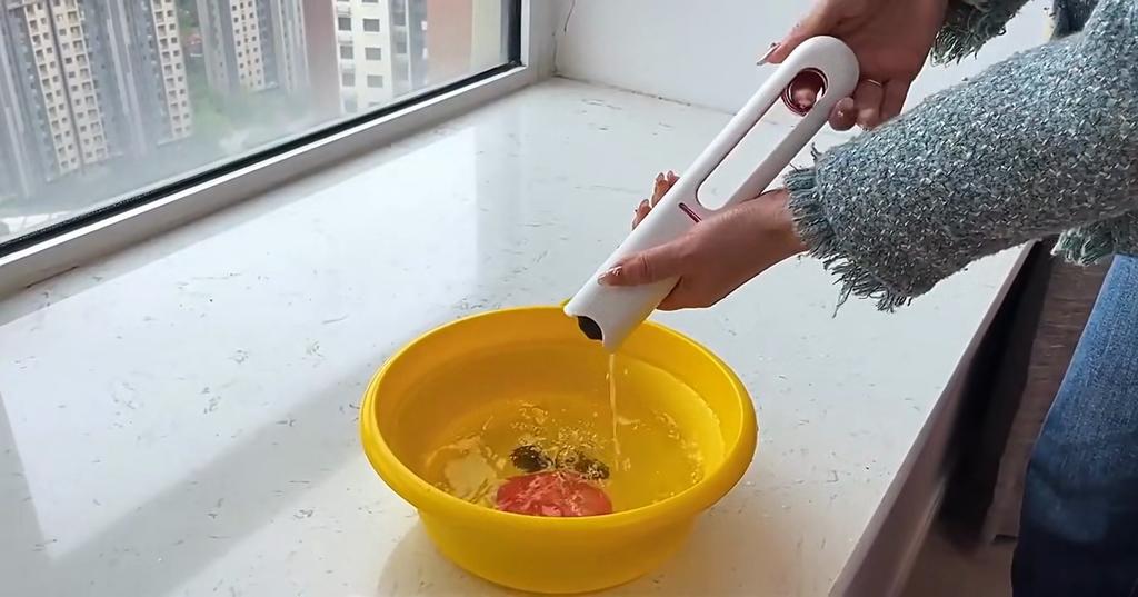 Handheld Mop Multifunctional Small Desktop Mop Handheld Hands-free Washing Sponge Kitchen Hands Free Sponge Absorbs Water Mop