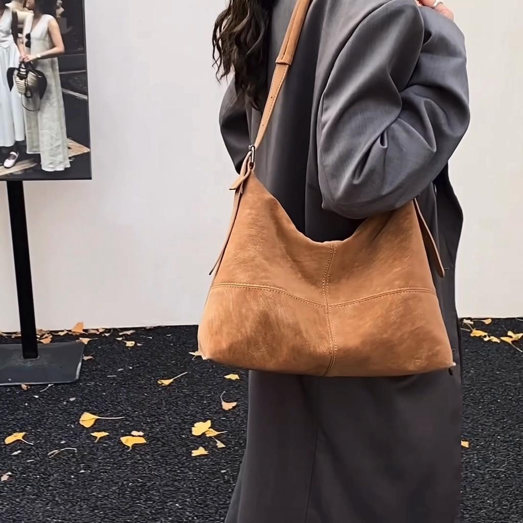 PU Shoulder Bag Women Fashion Hobo Bag With Minimalist Design Soft Texture Handbag Everyday Use