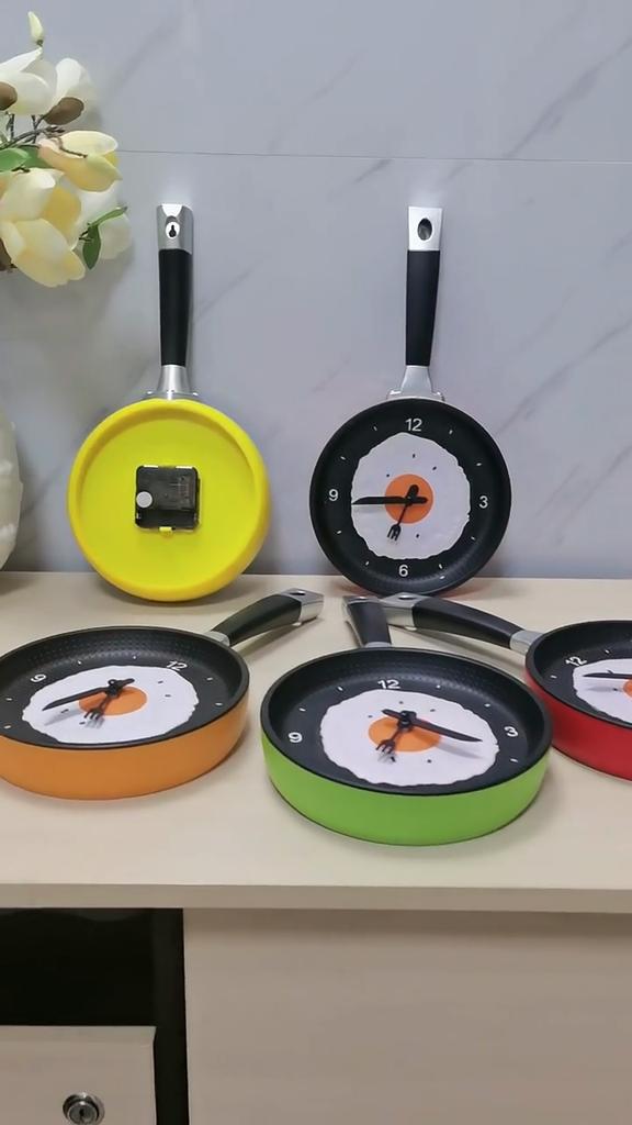 Fried Egg Frying Pan Shaped Clock Creative Decorative Wall Clock