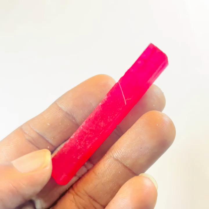 Natural Red Ruby Rough 71.90 Ct Uncut Raw Gemstone For Collections
