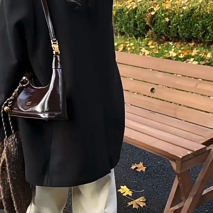 Retro Fashion Exquisite Women Handbags, Niche Design, Popular All-match Crossbody Bags, High-looking Classic and Elegant Shoulder Bags