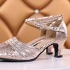 Zapatos de Baile Latino para Mujer Suela Blanda Tango Vals Salsa Salón Zapatos de Baile Punta Cerrada Sandalias de Tacón 5.5cm